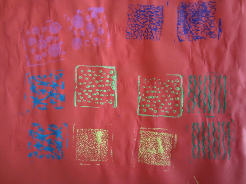Empreintes tampons et peinture